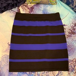 Knit black and purple striped fitted skirt